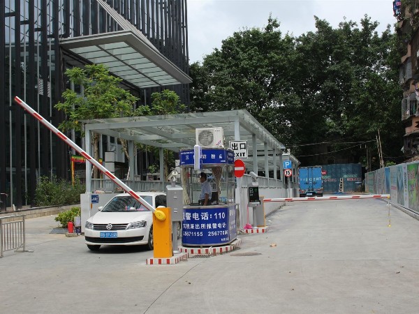 車牌識別係統應用